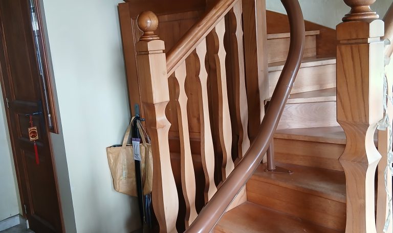 Installation monte-escalier Skorañ à Plouézec
